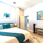 Stunning Midcity New Home Modern And Luxe Living