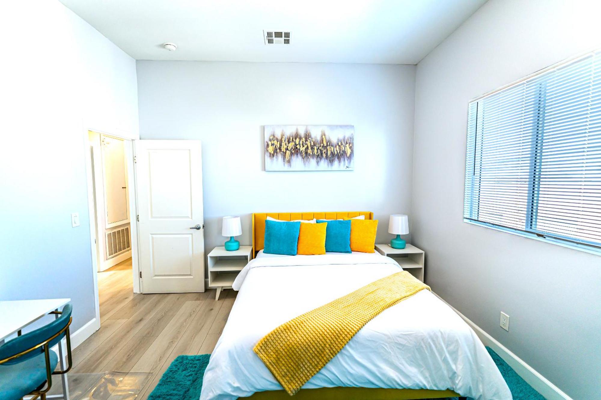 Holiday home Stunning Midcity New Modern And Luxe Living *